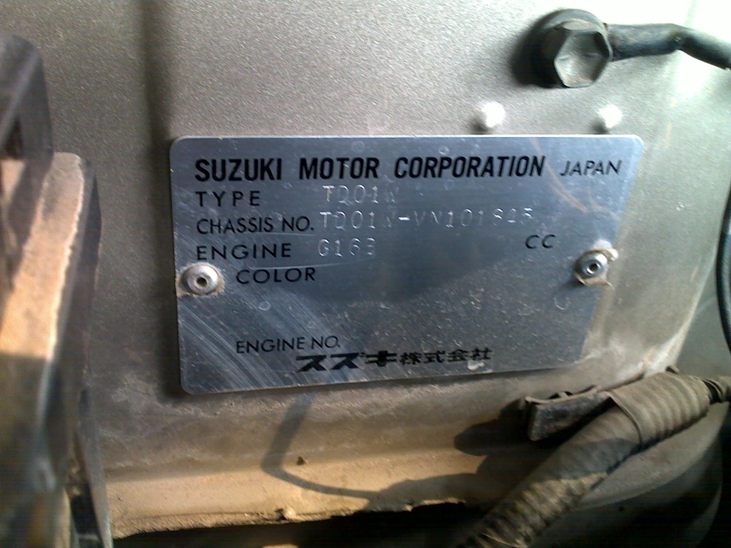 Suzuki vin. Suzuki Grand Vitara 2007 табличка с VIN. Номера вин код Сузуки Гранд Витара 2008. Suzuki sx4 табличка с VIN. Suzuki Grand Vitara 2003 вин номера.